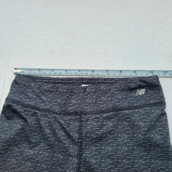 New Balance Girls Black Gray Fitted Ankle Length Activewear Leggings SZ M (7/8) - Picture 8 of 10